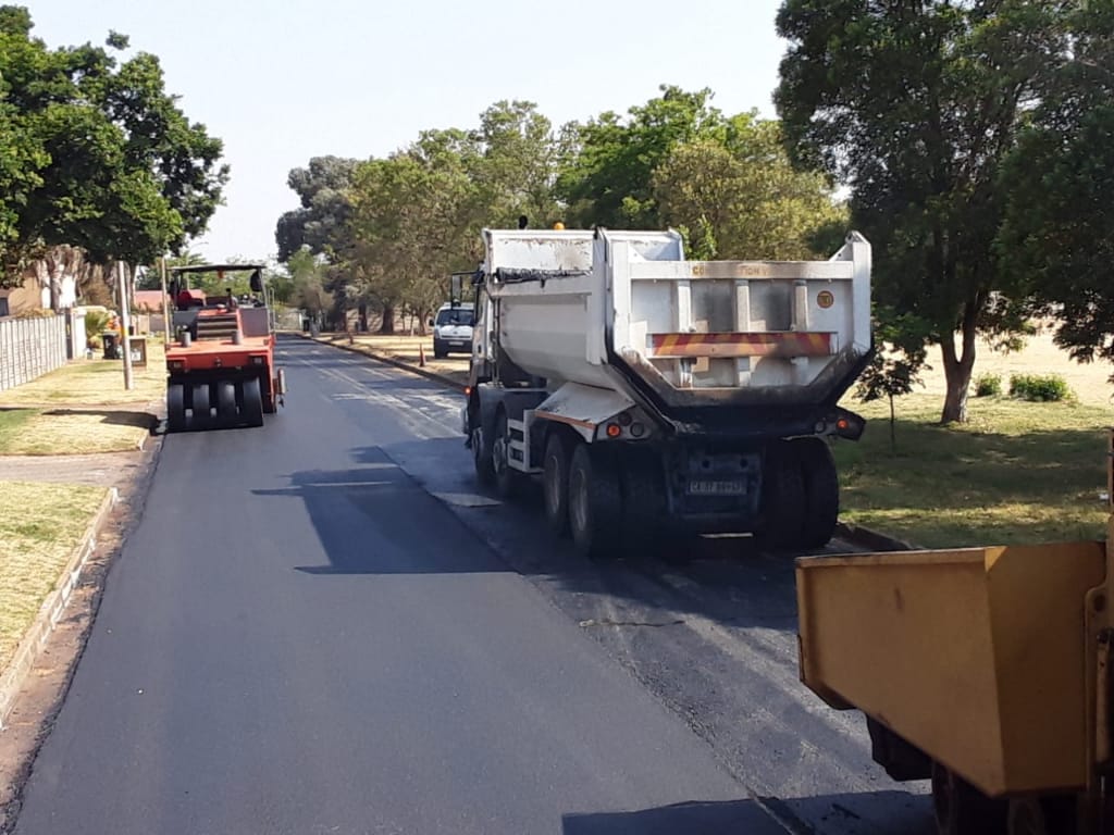 tar paving centurion